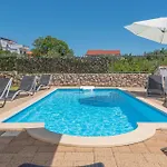 Lovely In Prázdninový dům Pirovac