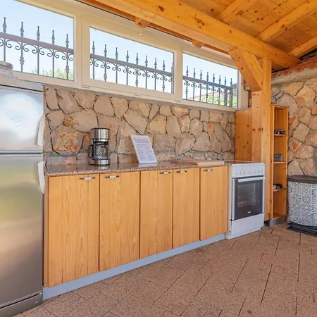 Dom wakacyjny Stunning In With Kitchen *