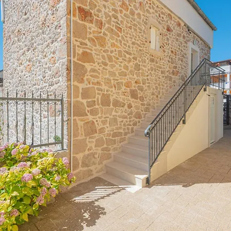 بيت للعطل Stunning In With Kitchen *