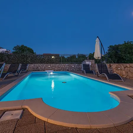 Stunning In With Kitchen *