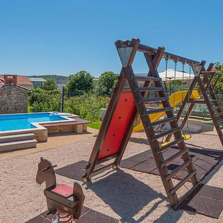 بيت للعطل Stunning In With Kitchen