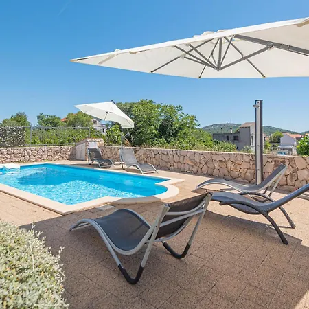 بيت للعطل Stunning In With Kitchen *