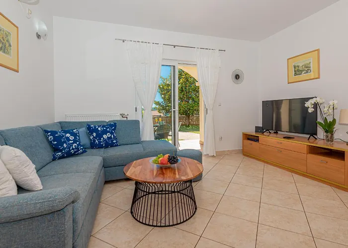 別荘 Stunning In With Kitchen