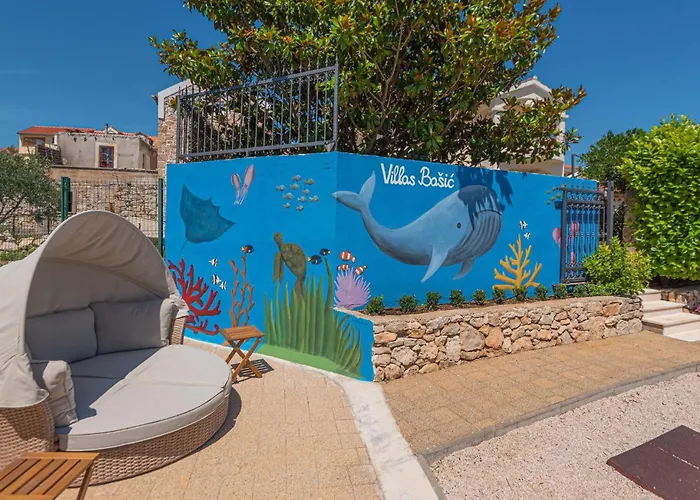 別荘 Stunning In With Kitchen ピロヴァッツ