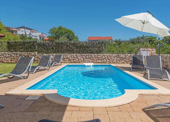 Stunning In With Kitchen 別荘 ピロヴァッツ